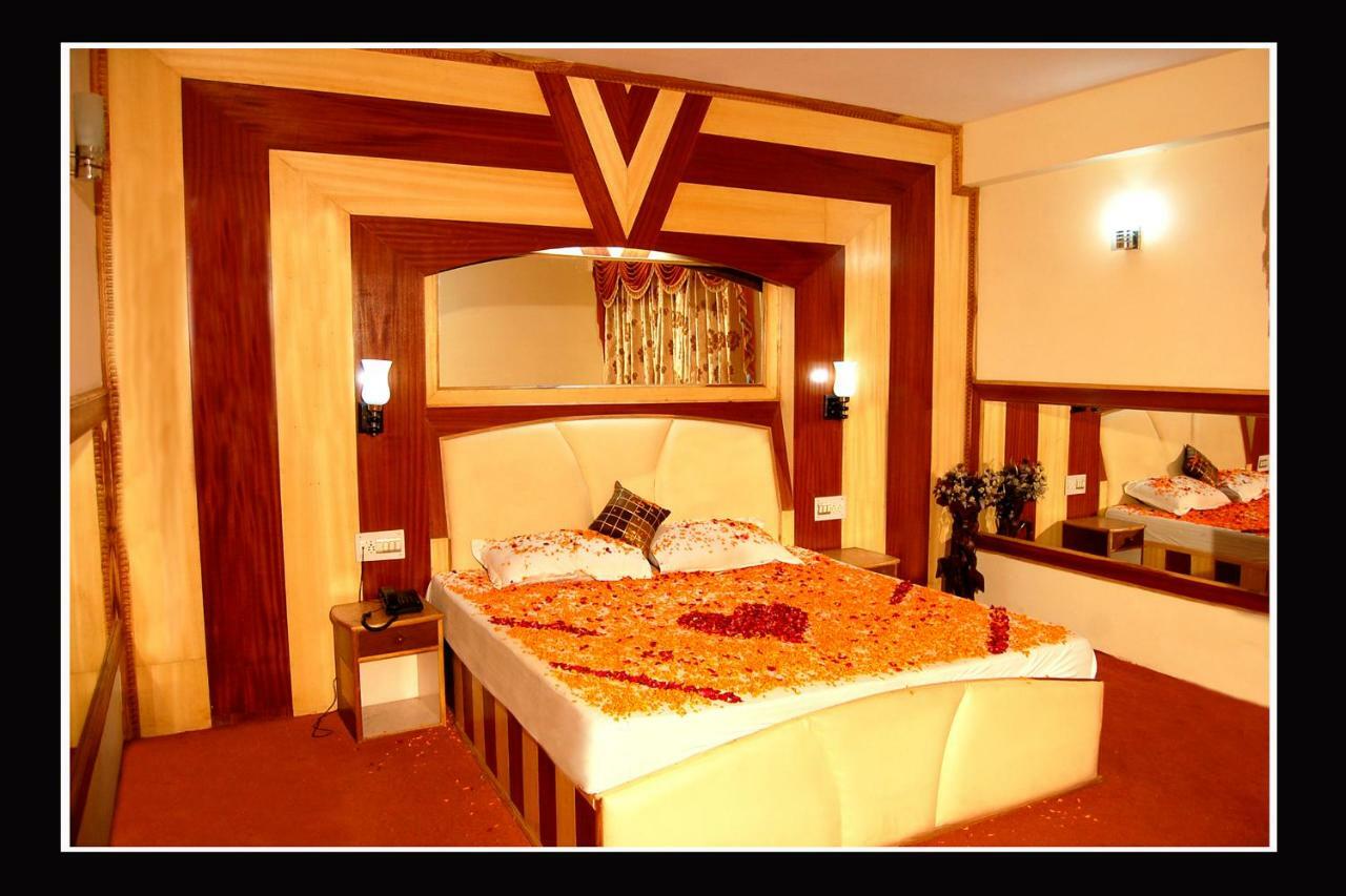 Hotel Nitesh Manali  Bagian luar foto